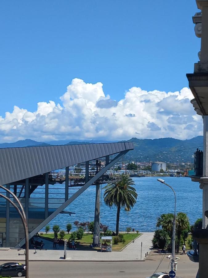 Apartment 2 Minutes From The Sea Batumi Exterior photo