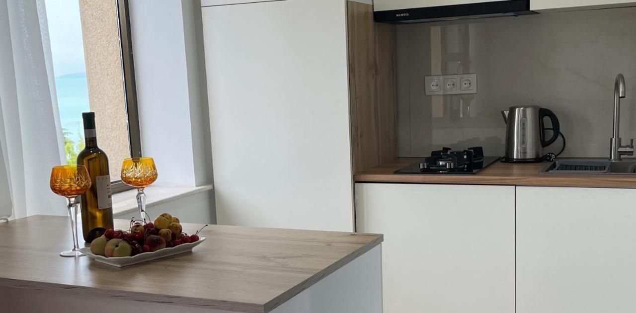 Apartment 2 Minutes From The Sea Batumi Exterior photo