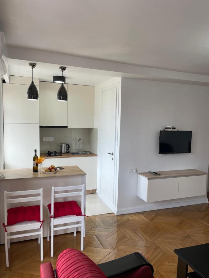 Apartment 2 Minutes From The Sea Batumi Exterior photo