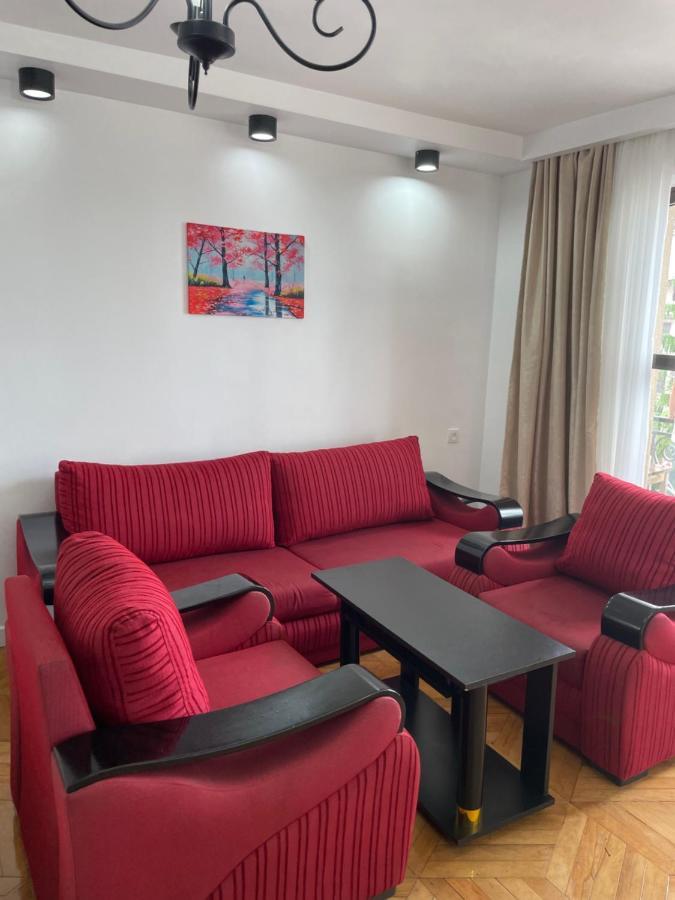 Apartment 2 Minutes From The Sea Batumi Exterior photo